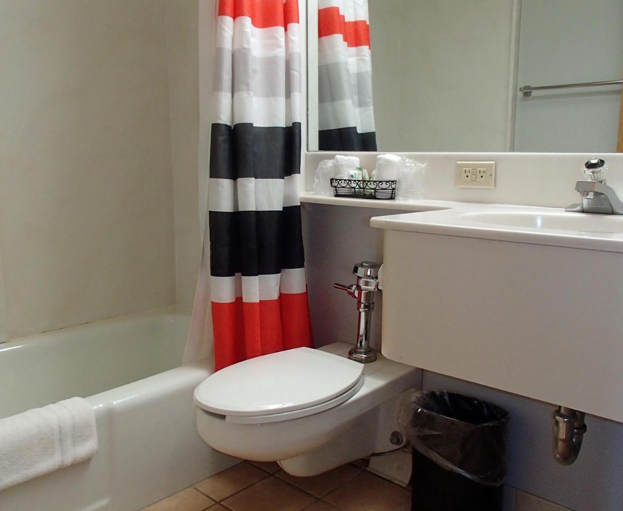 Rutgers University And Conference Center Hotel 3*